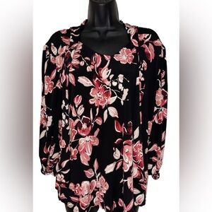 Black Floral Print Women’s Top with Pink Blooms⭐️NWT⭐️